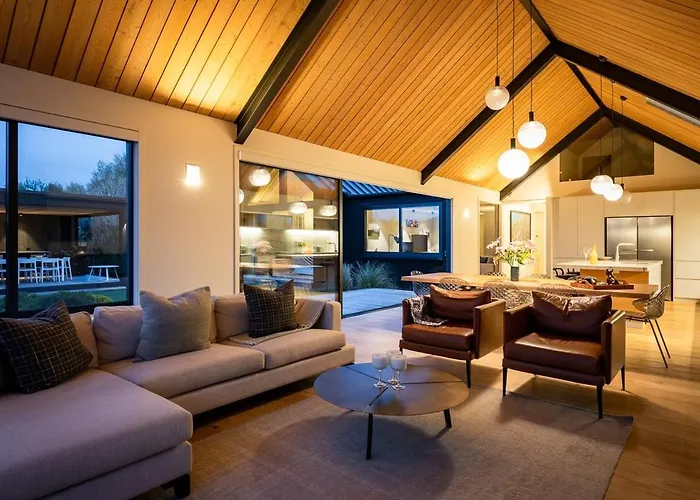 Roys Peak House, Architectural Gem In * Wanaka